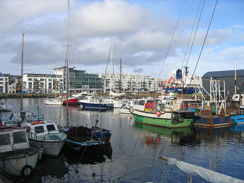 800px-Galway_Harbour_2007